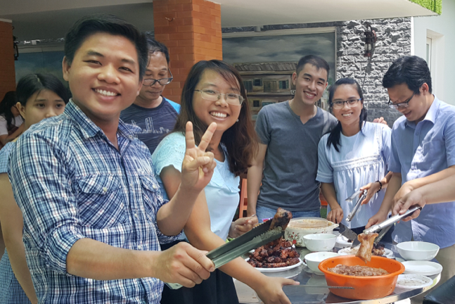BBQ GẮN KẾT